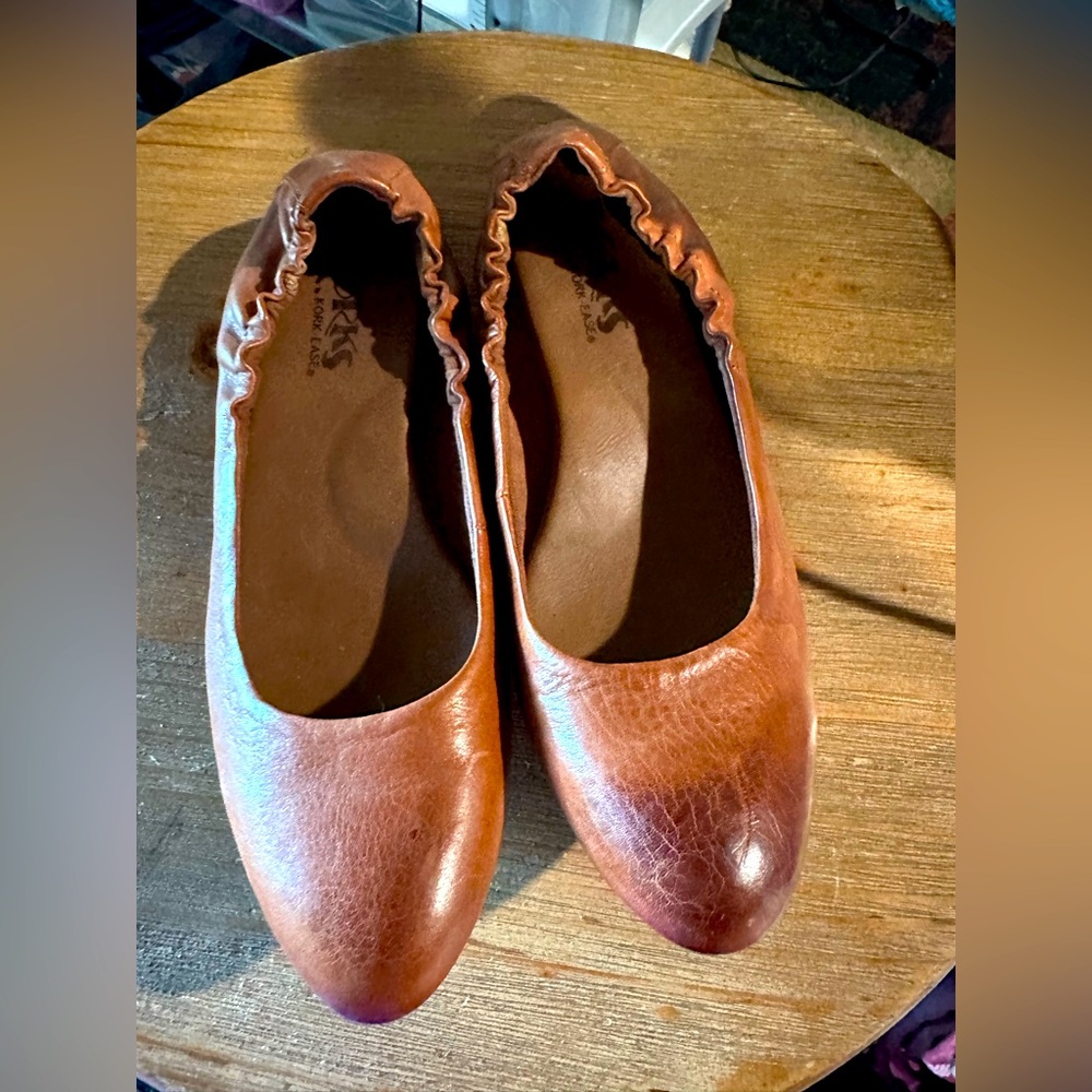 Kork-Ease flats in excellent condition. Size 7